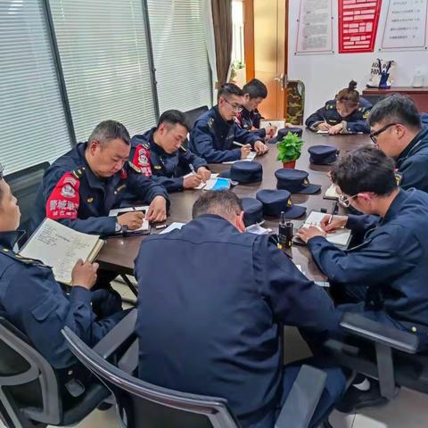 节前整治促文明 市容整洁迎“五一”