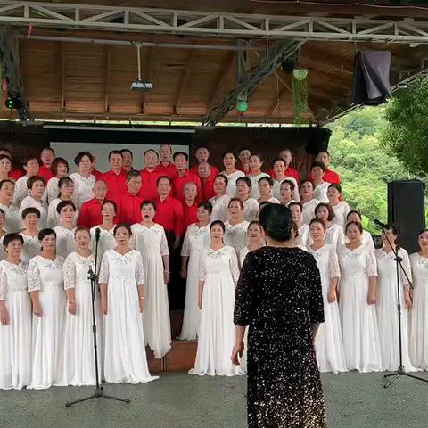 劲歌合唱团学期结束汇报演出总结