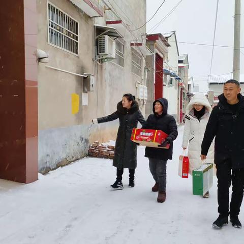 【礼敬榜样 传递温暖】临颍县城关街道开展关爱身边好人春节慰问活动