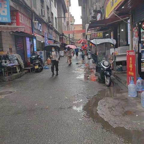 全力应对强降雨   农水铁军护安澜