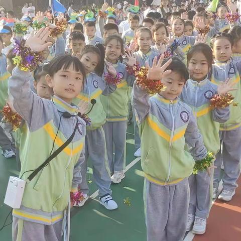 运动童年 共同竞技         —记2023年湖湘学校2201班秋季运动会