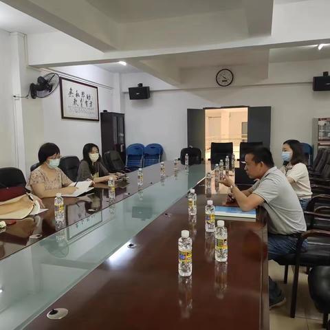 送服务 、解难题--第一核算站走访海口市荣山学校