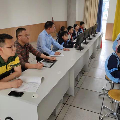 “驻”力课堂，“研”续成长——韶关市小学信息技术（科技）教研员驻校指导活动