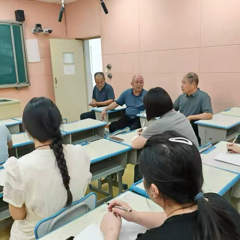 关怀暖师心，浓浓重教情——建国镇中心校教师节慰问活动