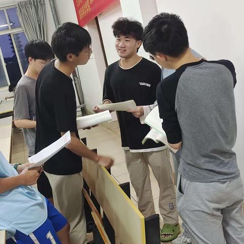 纷飞战火，浴绚烂青春─毛概实践小组作业报告