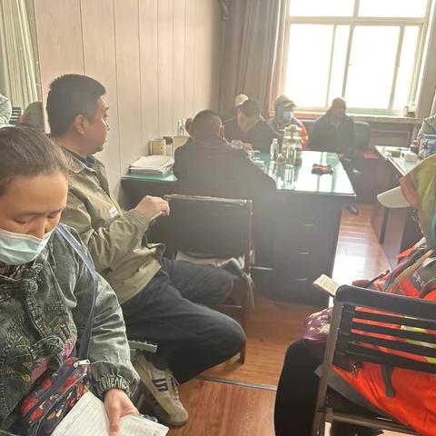 落细落小落实，加强精细化保洁