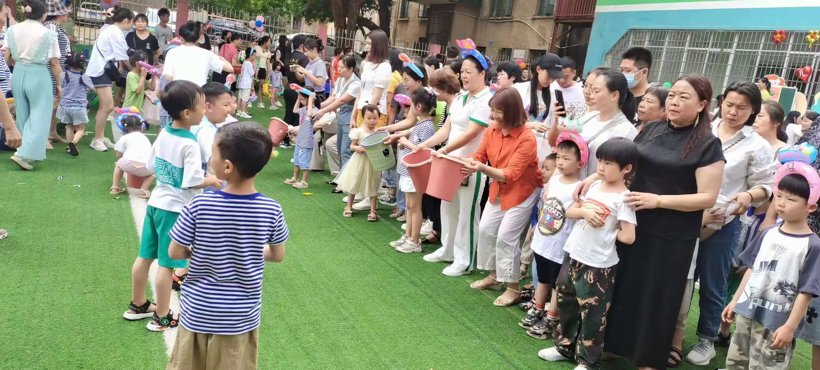 简篇-“童一世界,欢乐童享”——天骄幼儿园六一亲子活动
