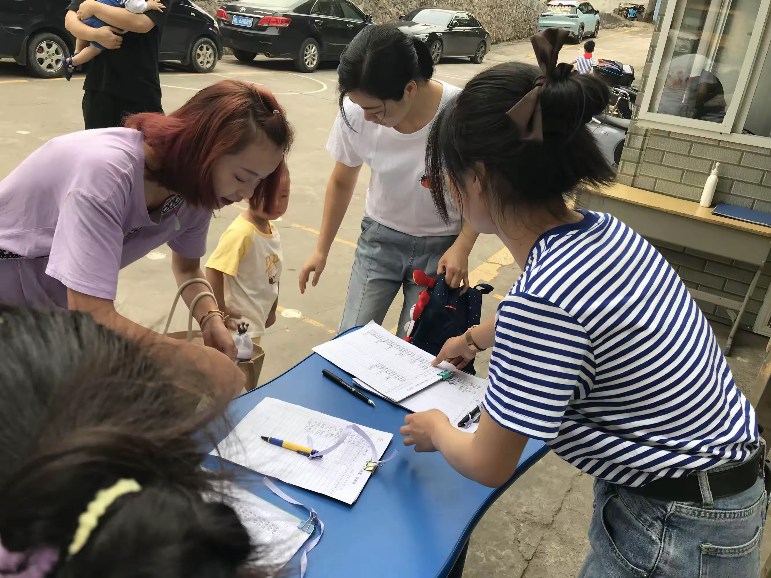 简篇-“童一世界,欢乐童享”——天骄幼儿园六一亲子活动