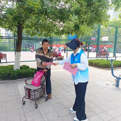 兴福街道小董村：建设平安社会，你我人人有责。