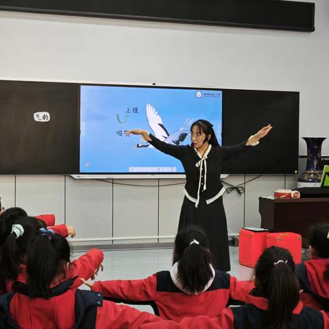 名师赋能优课堂 异构共研促成长——电建学校举行“我和名师同上一节课”校际间同课异构教研活动