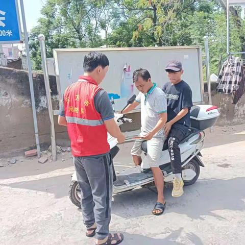 四更镇网格员消防安全宣传