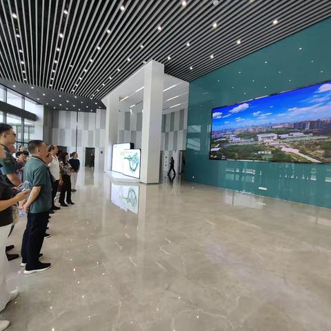 长沙县城市管理局退休人员支部开展“文明始于心、环保践于行”主题党日活动。