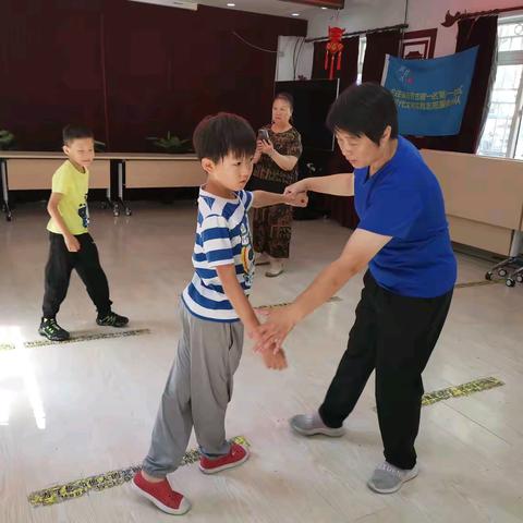 【文明实践活动】芳古园一区第一社区体育大讲堂活动报道