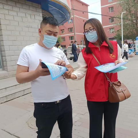 让垃圾分类进行到底，让宣传知识深入民心