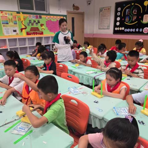 四年一班STEAM课程---“穿越火线”