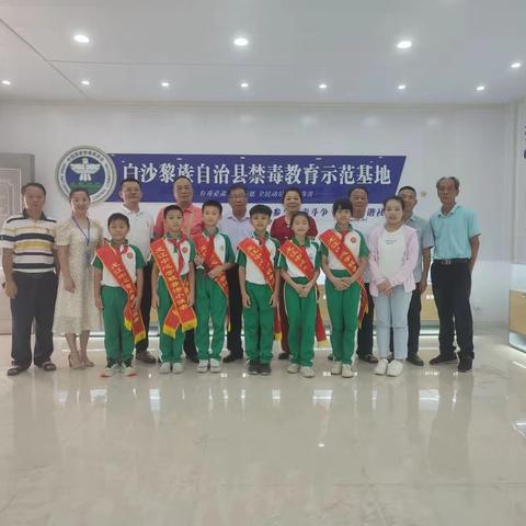 基于项目式学习的物理课堂教学公开课—《探索深海奥秘 制作神奇水艇》
