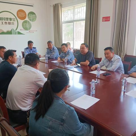 路地联席座谈，推动铁路护路联防工作落到实处