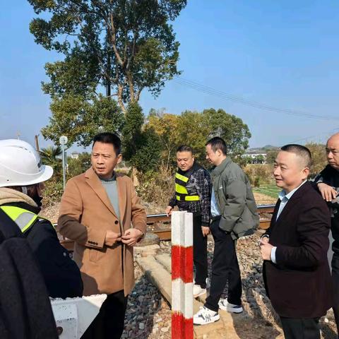 路地协同消隐患，筑牢铁路安全防护网