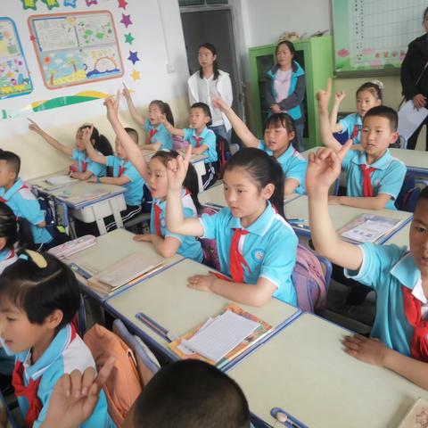 “三抓三促 ”行动进行时                ——培养良好习惯  推进常规管理