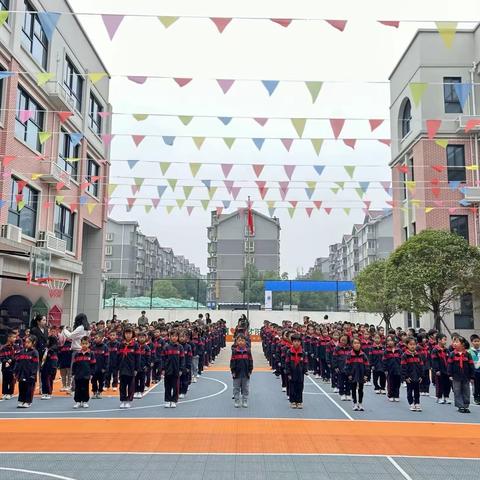 “牢记使命跟党走 争做新时代好少年”——博才阳光实验小学（东校区）入队仪式