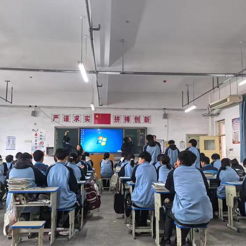 2312班周志
