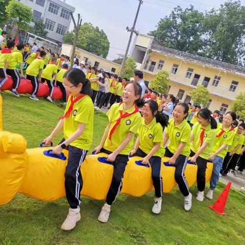 趣享运动   强身筑梦——赵场小学春季趣味运动会