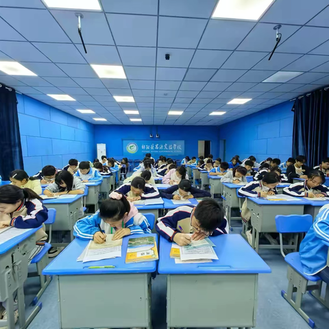 “英”为有你，妙笔生花——鄱阳思源学校七年级英语书法比赛