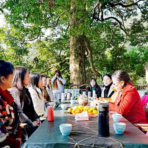 味江河畔的心灵之旅 ——成都女知联心理分会和彭州分会开展“洞察自我与他人的奇妙钥匙”团建活动