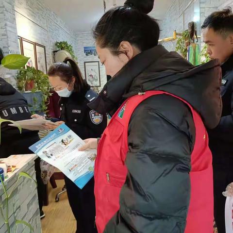 金耀街道前锋社区网格员协助社区开展预防电信网络诈骗知识宣传