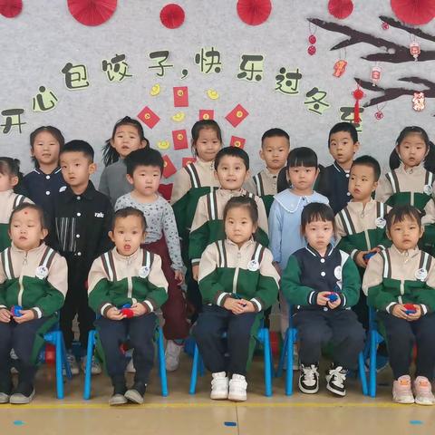 “情暖冬至，饺香满园”——乌鲁木齐幼教集团天鹅湖幼儿园冬至主题活动