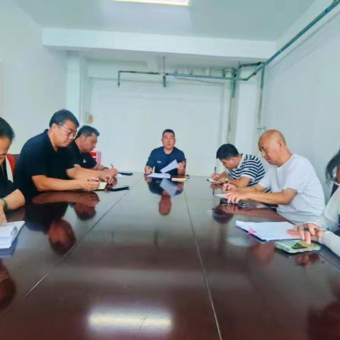 万悦公司传达市社2025年年中重点工作调度会精神