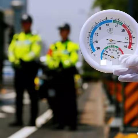 【钢城交警】烈日“骄”警   不惧“烤”验