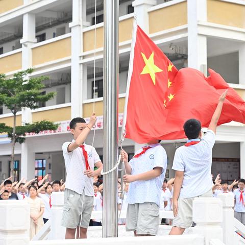 红色精神引领，共筑师德长城——百色市右江区龙景第三小学教育集团总校第19周工作纪实