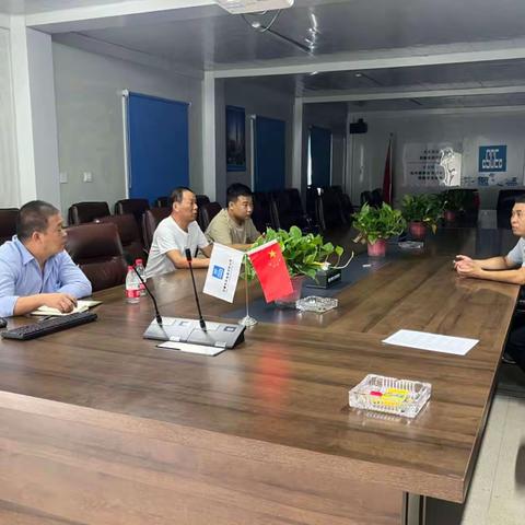 周至县建设工程质量安全监督站对建设项目进行《关于办理基坑部分建筑工程施工许可证》宣传