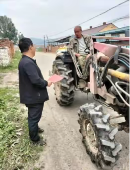 恒山区护路办开展爱路护路宣传活动