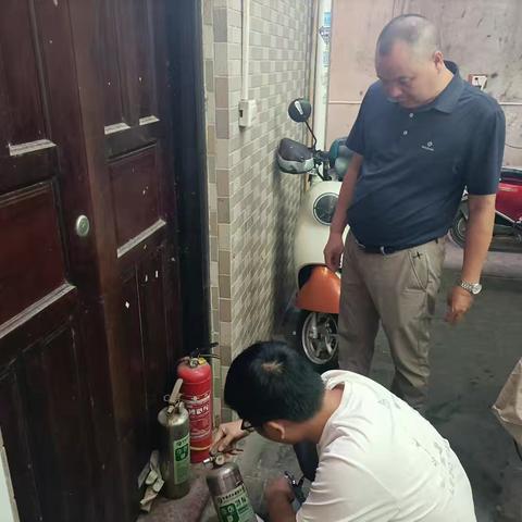 新埠街道新埠社区开展五一节前安全生产及消防安全专项检查