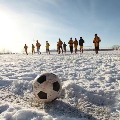 【深化能力作风建设】驰骋冰雪 “足”够精彩——2024年“奔跑吧•少年”恒山区冰雪运动会暨恒山中学冰雪运动会雪地足球比赛落幕
