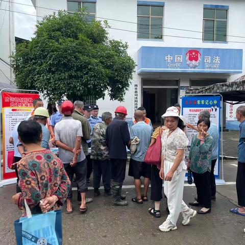 铁路安全“进”庙会 安全出行守护“神”