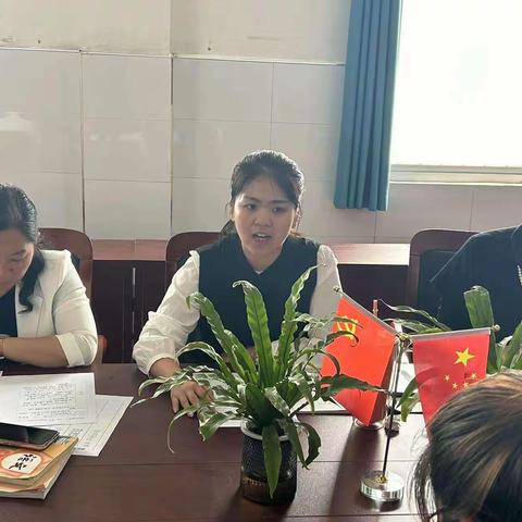 以赛促研，以研促教——南阳市第四十二小学召开教师大比武反思交流会