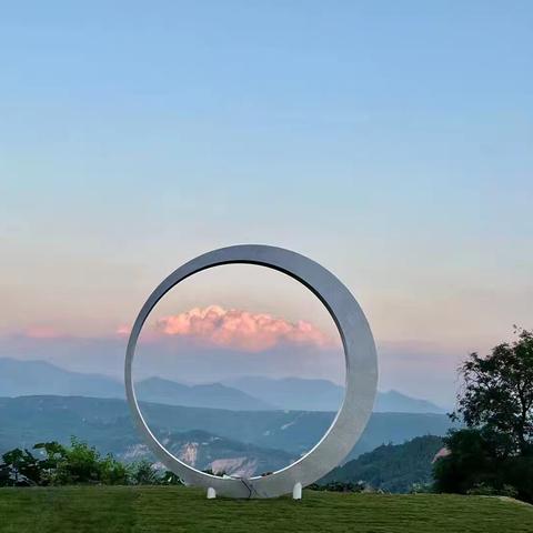 陕西省残疾人作家莅临小金采风之走进美丽乡村——毛湾村