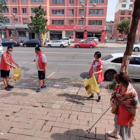 【近悦远来 活力双山】整治沿街商铺环境 共建文明卫生福泰