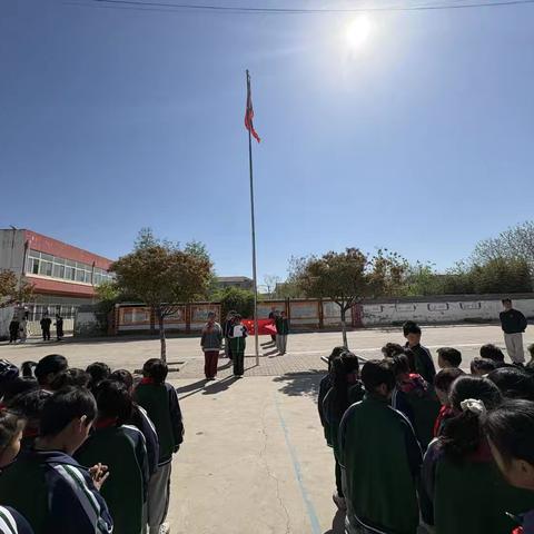 升旗仪式焕新记：以年轻的姿态，致敬永恒的信仰