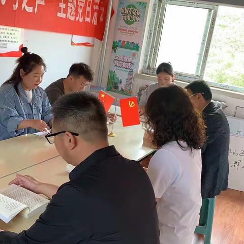 罗城头街道三号院社区新时代文明实践站开展“5.25”关爱老年人心理健康活动