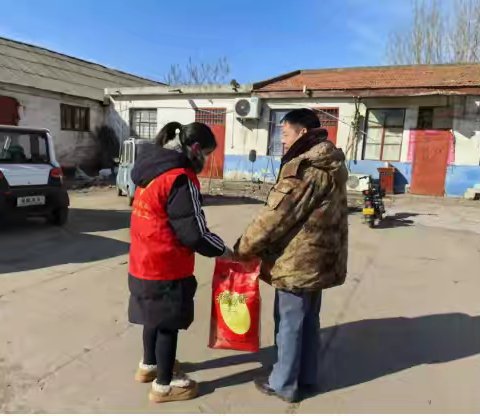 煤山街道社工站开展“迎新年 送温暖”困难群众慰问活动