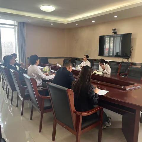 锡盟分行吴超副行长莅临西乌支行进行个贷、个金业务指导工作