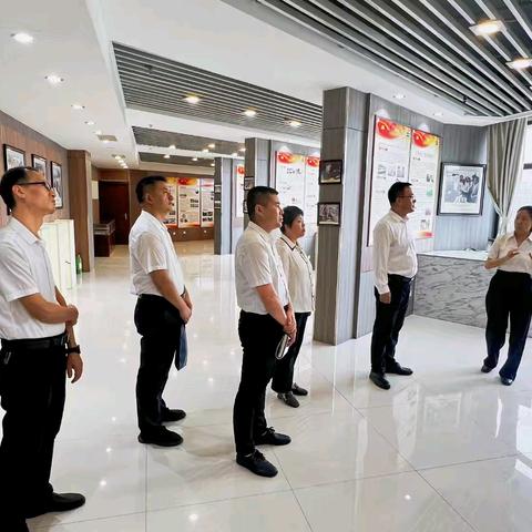 区委书记马霄到档案馆调研