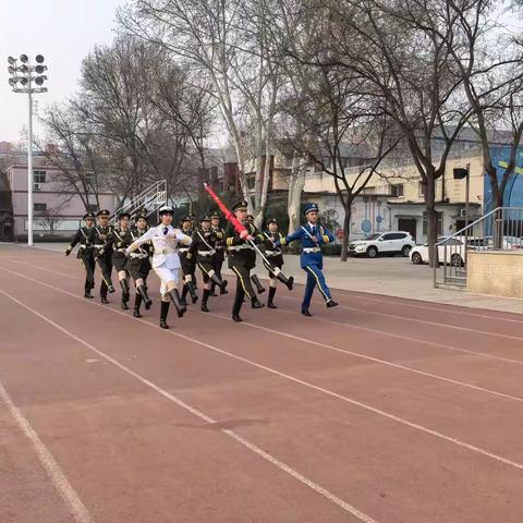 聆听两会声音，凝聚奋进力量