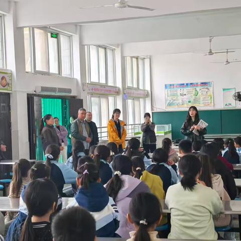 黄河水利职业技术大学影视戏剧专业教师来我校开展社团扶持活动 ‍——刘店乡中心学校