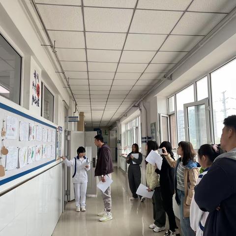 方寸之间展风采，文化浸润细无声 ———中学部班级文化建设评比活动