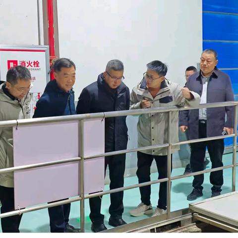 西安市城市管理和综合执法局副局长武三军一行赴净水处理公司第三再生水厂调研指导